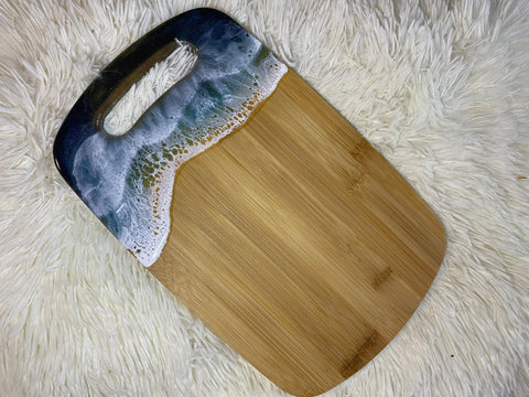 Medium Roundtop with handle Cutting board